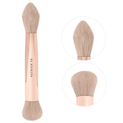 Brocha de maquillaje Patrick Ta de doble punta para piel vegana